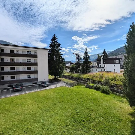 Lejlighed Sonniges Mit 3 Schlafzimmern & Balkon Mit Bergblick