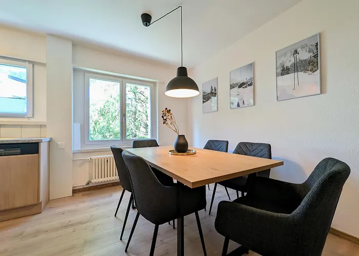 Sunny 3-bedroom With Balcony & Parking Daire