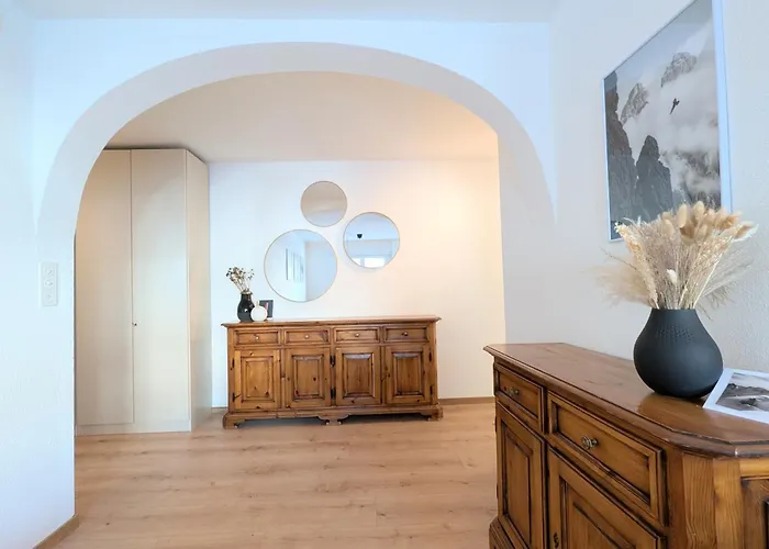 Apartment Sunny 3-bedroom With Balcony & Parking Davos