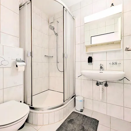 아파트 Sunny 3-bedroom With Balcony & Parking 다보스